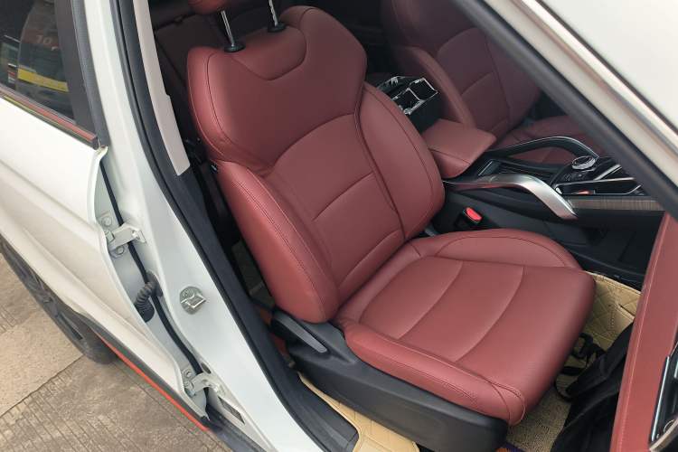 Used Geely Auto Emgrand X7 Sport 2022 Boyue X 1.8TD DCT ZhiShang Model
