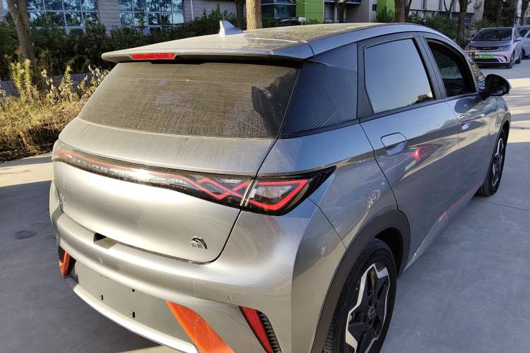 Used BYD Dolphin 2021 405 km Fashion Edition
