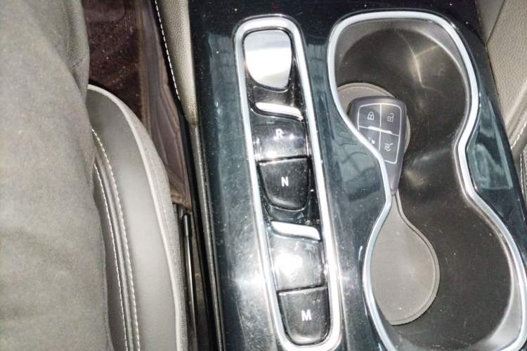 Used Buick Envision 2020 Encore S 652T All-Wheel-Drive Avenir
