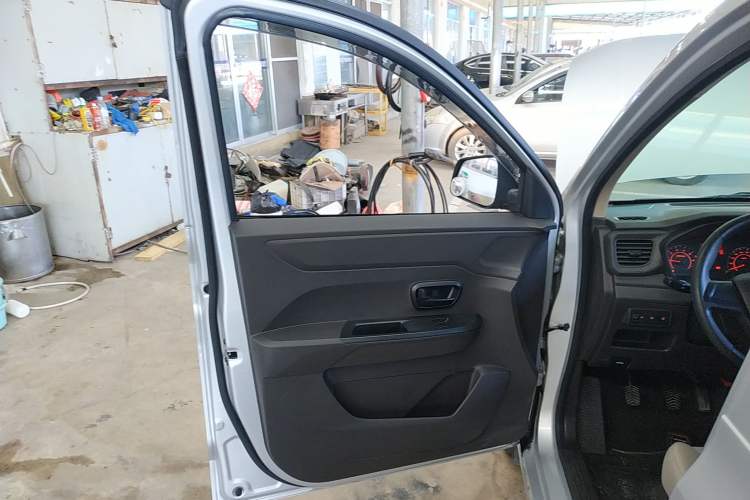 Used Wuling Hongguang V 2022 1.5L Jingqu Edition Electric-Assist LAR
