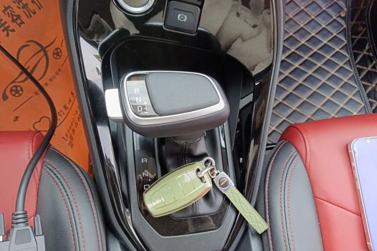 Used Haval H2s 2018 Blue Label 1.5T Dual-Clutch ZhiShang Model
