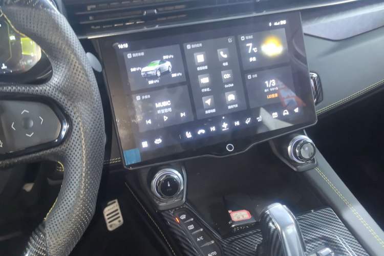 Used Lynk & Co 05 2020 2.0TD Two-Wheel Drive Shine Halo