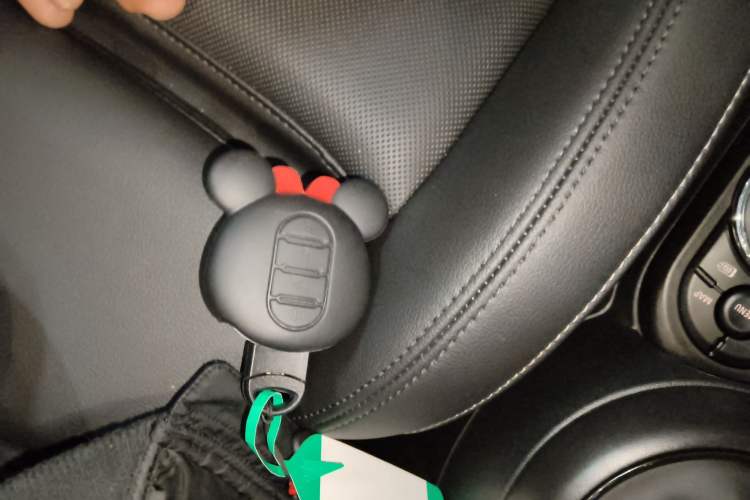 Used MINI MINI 2023 Updated 1.5T COOPER Artist Five-Door Edition