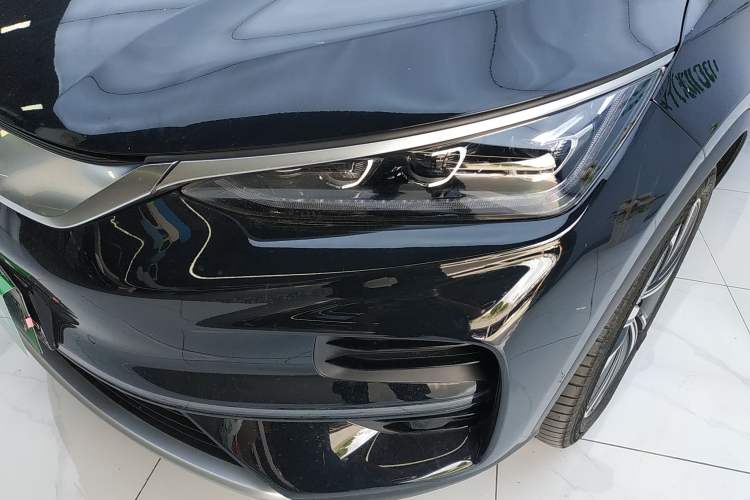 Used BYD Tang New Energy 2022 EV 635 km All-Wheel-Drive Flagship Model
