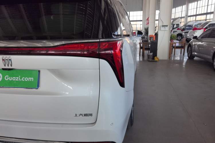 Used Buick Century 2023 2.0T Six-Seater Yinshi Edition
