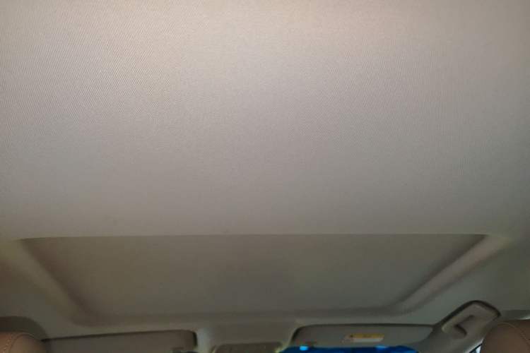 Used Buick GL8 2023 Land Executive Class Comfort Model
