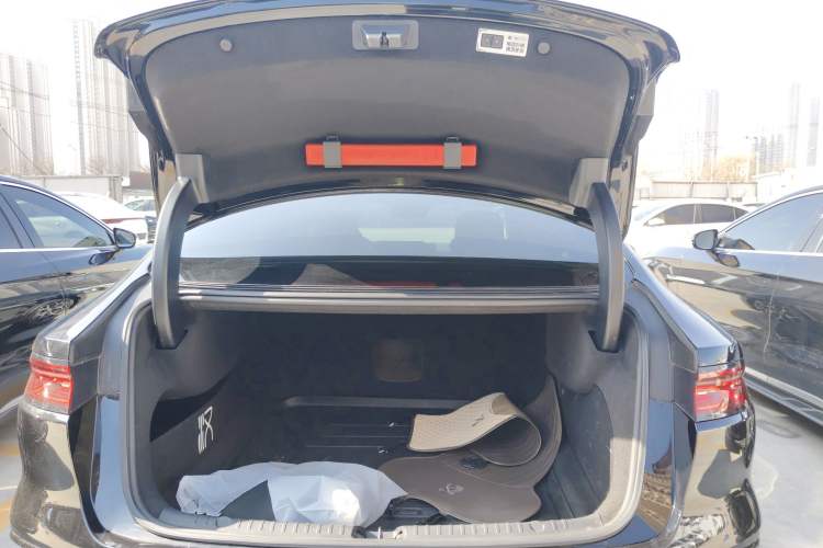 Used BYD Han 2022 EV Genesis Edition 715KM Front-Wheel-Drive Prestige Model
