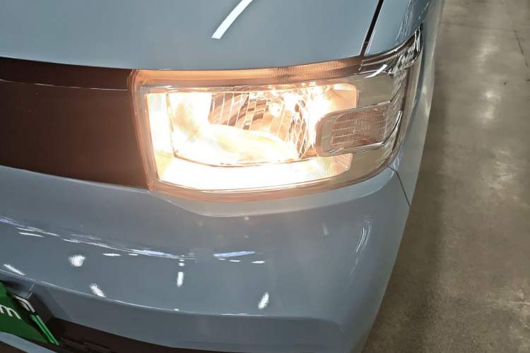 Used Wuling Hongguang MINIEV 2022 Zizai Version Lithium Iron Phosphate
