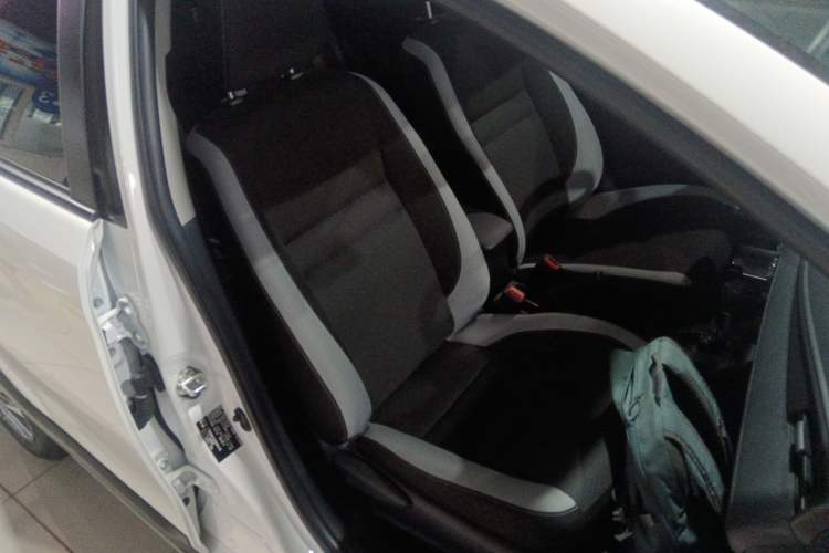 Used Toyota YARiS L 2021 X-Trail 1.5L CVT Leading Edition
