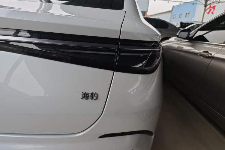 Used BYD Seal 2023 DM-i 1.5L 121km Prestige Model
