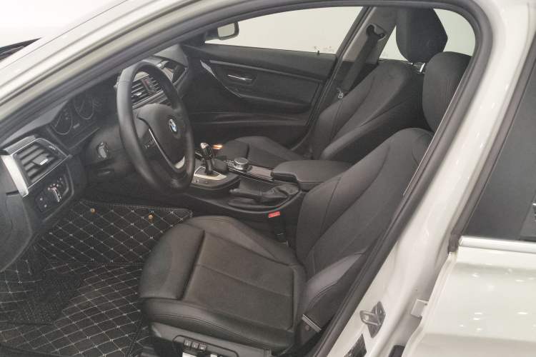 Used BMW 3 Series 2019 320Li Fashion Model
