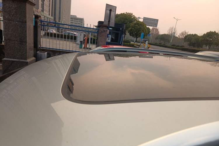 Used Volkswagen Tiguan L 2018 330TSI Automatic Two-Wheel Drive Luxury Edition
