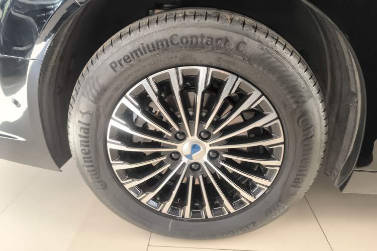 Used Denza D9 2024 DM-i 980 Four-Wheel Drive Flagship Model