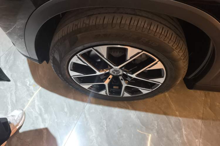 Used Mercedes-Benz GLC 2023 GLC 260 L 4MATIC Dynamic Edition 5-seater