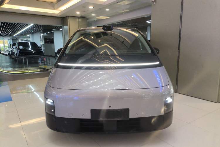 Used Li Auto MEGA 2024 Ultra Model