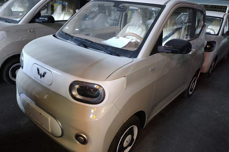 Used Wuling Hongguang MINIEV 2024 3rd Generation 215km Youth Edition