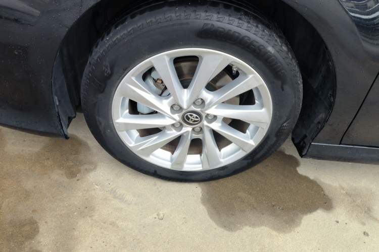 Used Toyota Camry 2021 2.0G Luxury Edition
