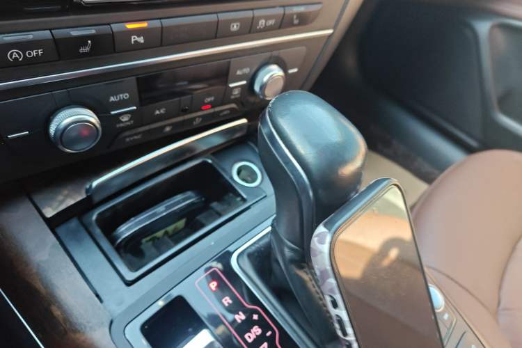 Used Audi A6L 2018 30th Anniversary Edition 45 TFSI quattro Sport model
