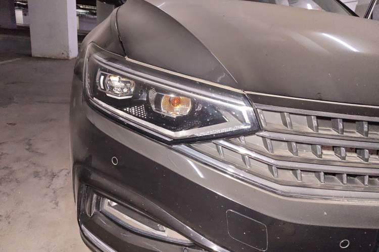 Used Volkswagen Magotan 2023 2 Million Units Commemorative Edition 330TSI DSG Luxury Version
