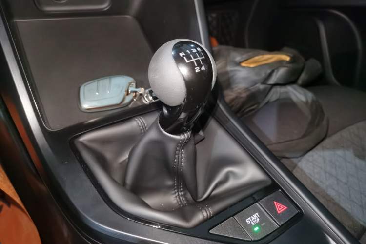 Used Roewe i5 2023 1.5L Manual Comfort Edition
