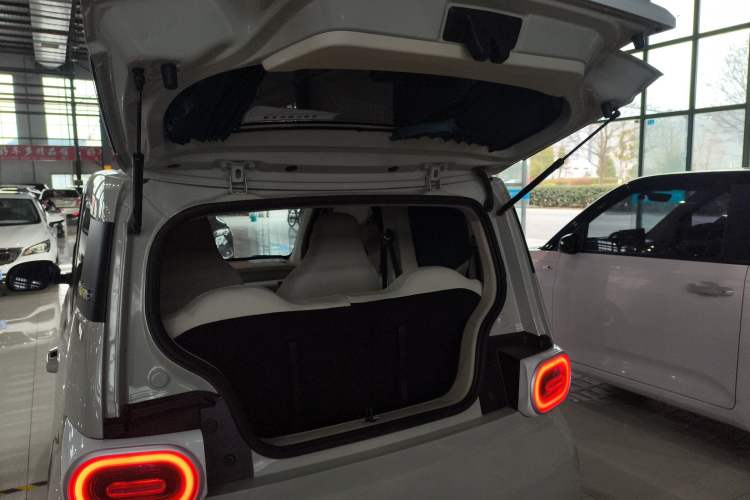 Used Wuling Hongguang MINIEV 2024 3rd Generation 215km Youth Edition
