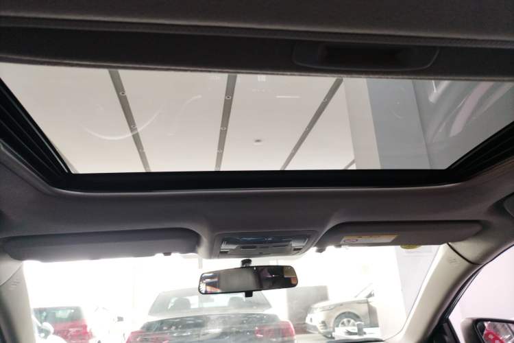 Used Toyota Corolla 2017 Revised Dual-Engine 1.8L E-CVT Leading Edition