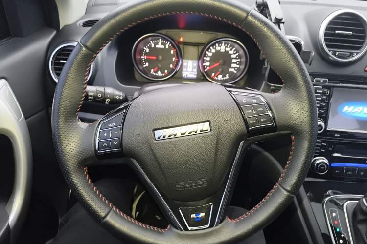 Used Haval H6 2016 Upgraded Model 1.5T Automatic Two-Wheel Drive Elite Version
