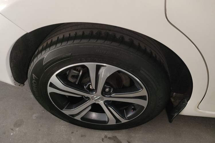 Used Nissan Tiida 2016 1.6L CVT Smart Drive Edition
