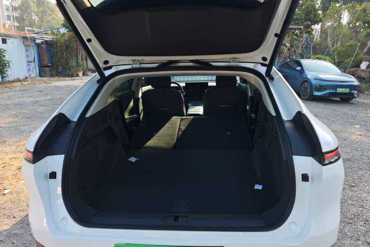 Used XPeng G6 2025 625 Long-Range Max Flagship Edition