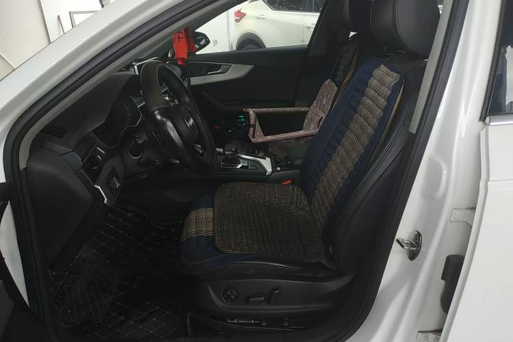 Used Audi A4L 2019 40 TFSI Fashion Version China V
