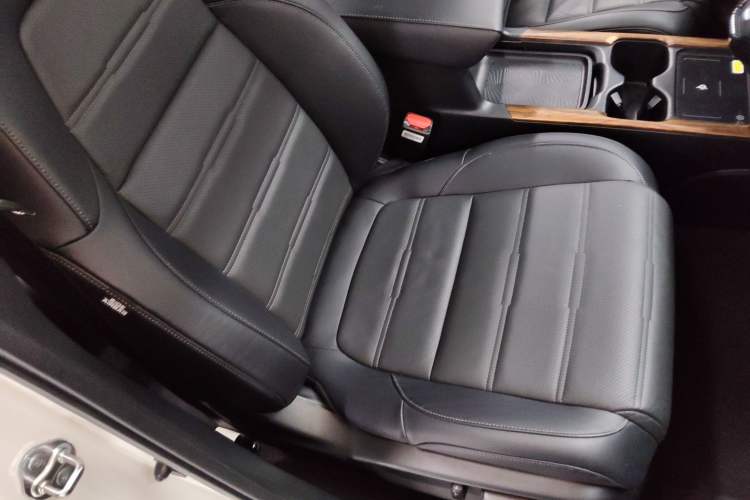 Used Honda CR-V 2021 240TURBO CVT 2WD Fashion Edition
