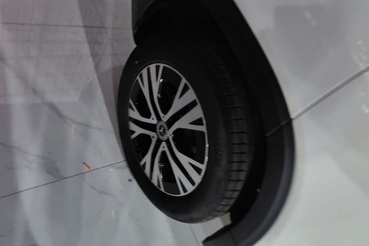 Used Mercedes-Benz GLB 2024 Refresh GLB 220 Dynamic Edition
