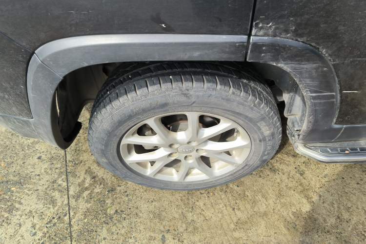 Used  Cherokee 2017 2.0L Superior Edition