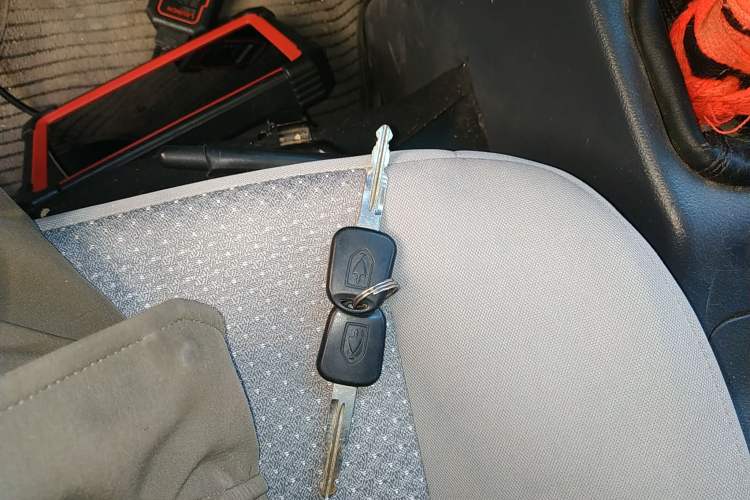 Used Jinbei Hiace X30 2020 1.5L Super-Comfortable Version China VI Standard SWC15M
