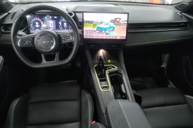 Used Lynk & Co 03 2023 2.0TD DCT JingPro
