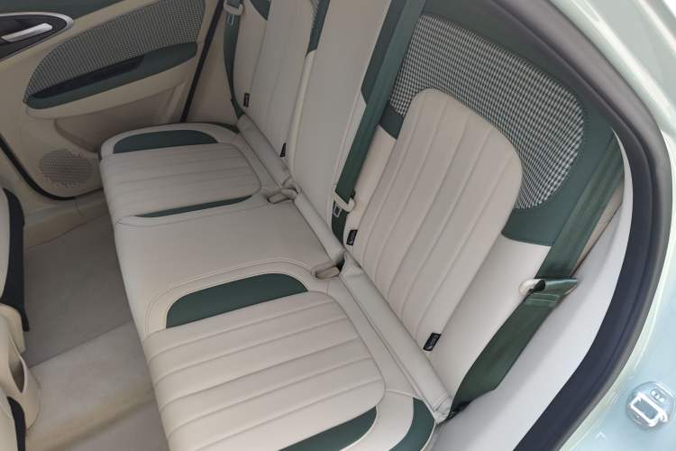 Used ORA Good Cat 2023 401 km Standard Range Prestige Version Lithium Iron Phosphate