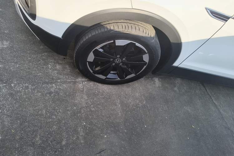 Used Volkswagen Tacqua 2021 200TSI DSG JoyConnect Edition
