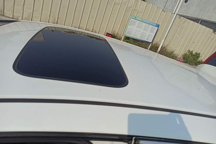 Used Honda Fit 2016 1.5L SES CVT Fashion Sunroof Edition
