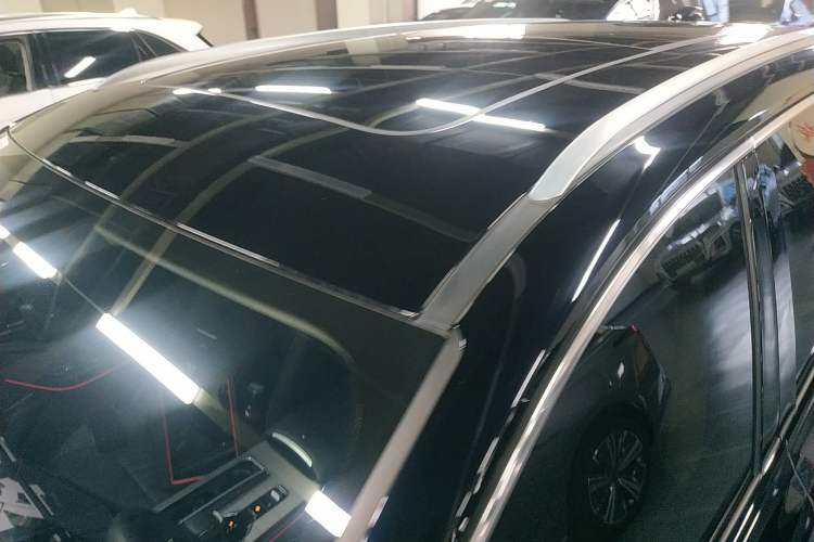 Used Hongqi HS7 PHEV 2024 2.0T PHEV Four-Wheel Drive Flagship Edition 6 Seats