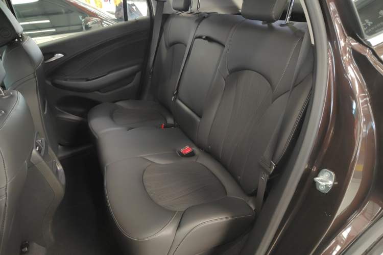 Used Buick Envision 2020 20T Two-Wheel Drive Leading Version