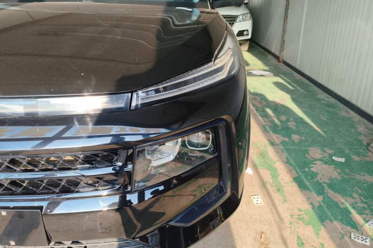 Used SOL QX 2022 300T DCT Moon Exploration Edition
