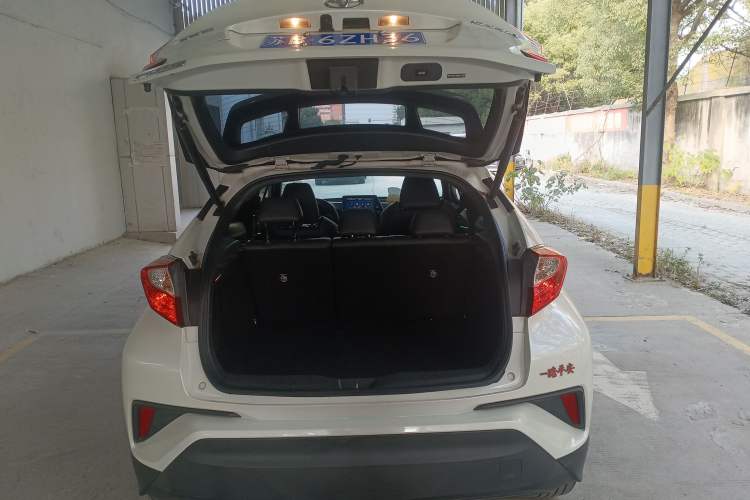 Used Toyota C-HR 2020 2.0L Leading Edition
