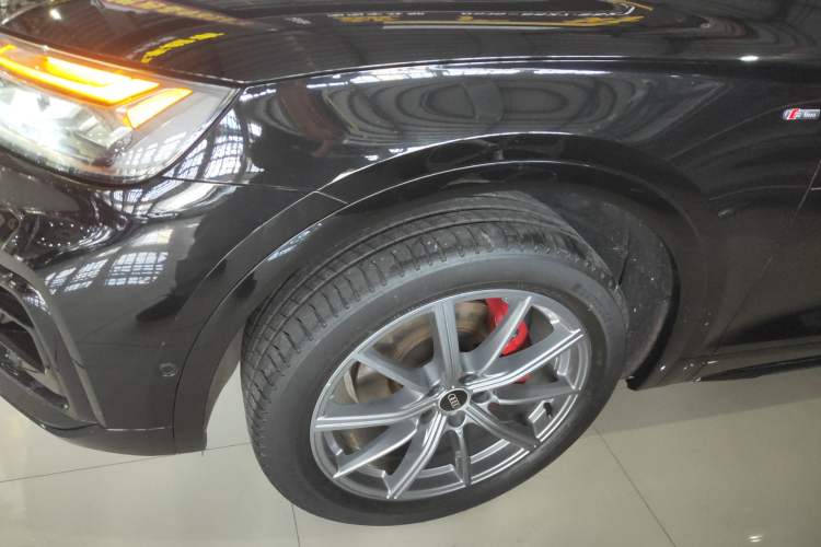 Used Audi Q5L 2022 Updated 45T Luxury Dynamic Version
