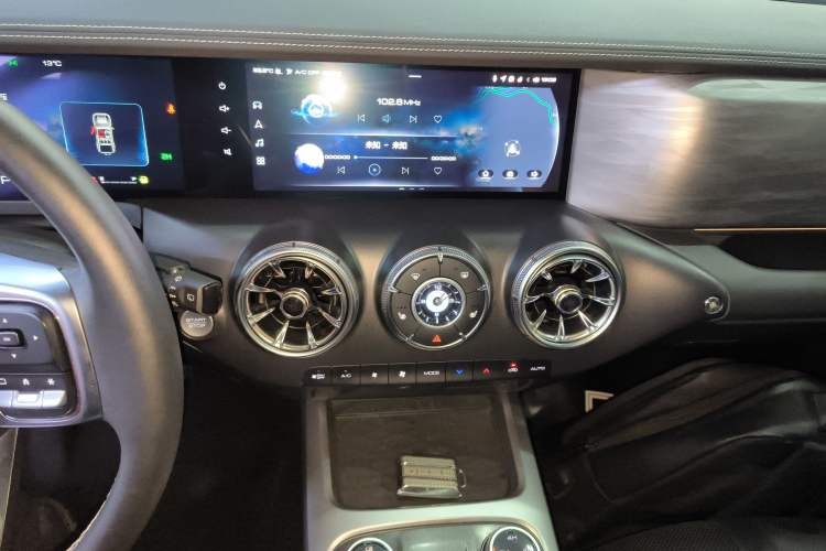 Used Tank 300 2023 2.0T Iron Rider 02
