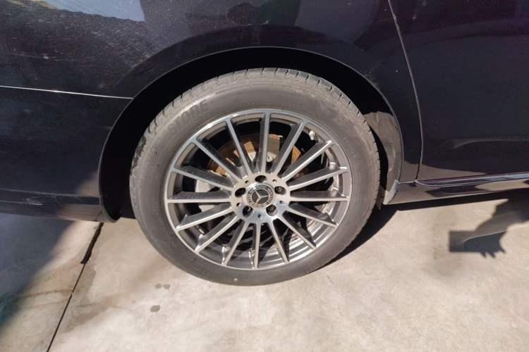 Used Mercedes-Benz E-Class 2023 Facelift E 260 L
