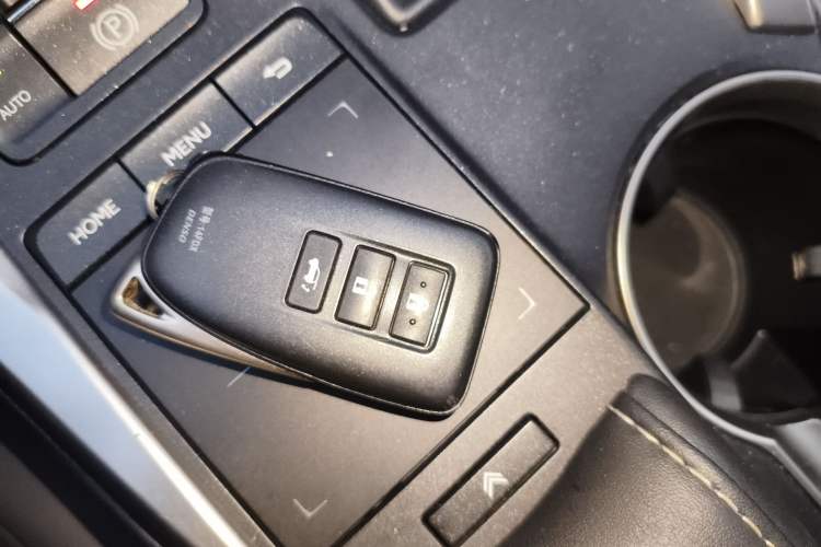 Used Lexus NX 2020 200 All-Wheel Drive Fēngshàng Version China VI Standard
