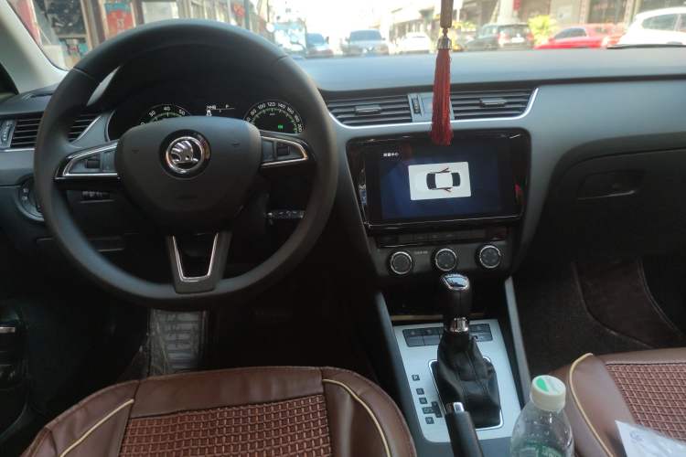 Used Skoda Octavia 2019 TSI230 DSG Smart & Comfort Edition China VI Standard
