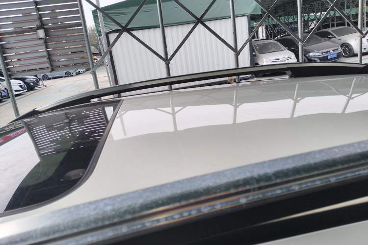 Used Honda CR-V 2015 2.4L two-wheel drive luxury version
