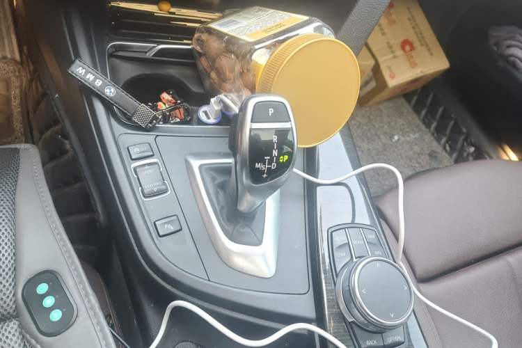 Used BMW 3 Series 2018 320Li Leading Luxury Package
