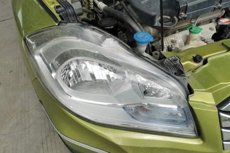 Used Suzuki S-Cross 2014 1.6L CVT Two-Wheel Drive Entry Model
